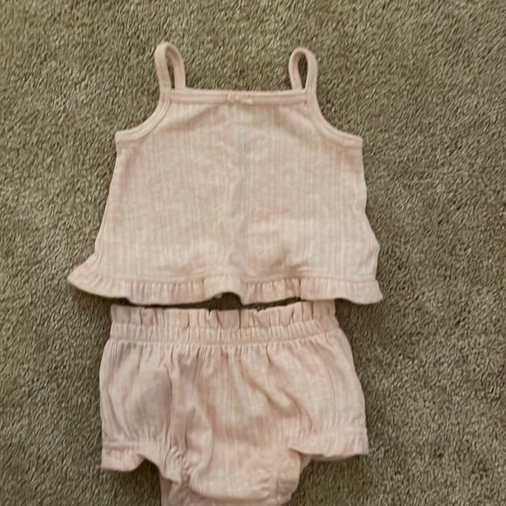 Never worn Baby Gap Set